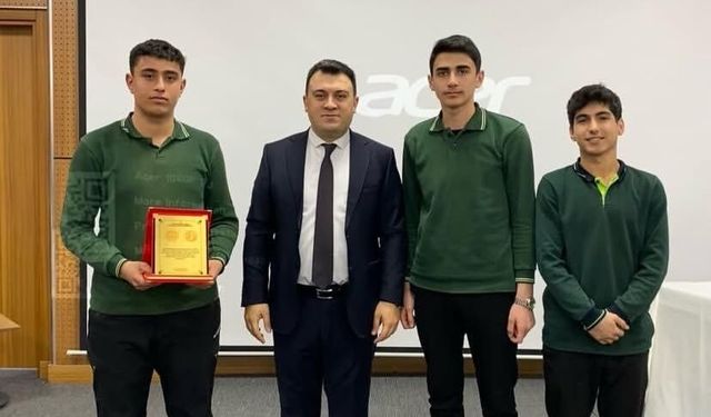 Patnos'ta liseler arası bilgi yarışması düzenlendi