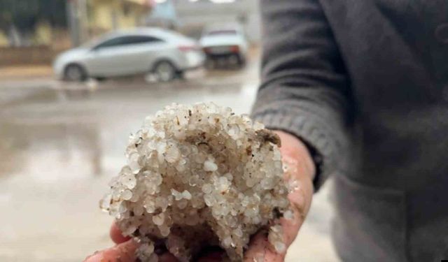 Şanlıurfa'da dolu yağışı hayatı olumsuz etkiledi