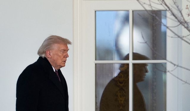 Trump: '(İran'da) Daha uzun süre kalırsak ülkelerini yeniden inşa edemeyecekler'