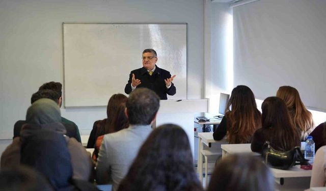 Türkeli MYO'da afet yönetimi eğitimi