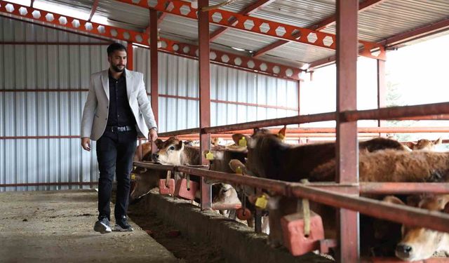 Üniversiteyi yarıda bıraktı, dede mesleğini ileriye taşımaya başladı