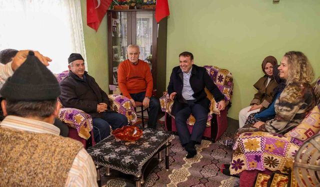 Vali Sözer'den şehit ailesine bayram ziyareti