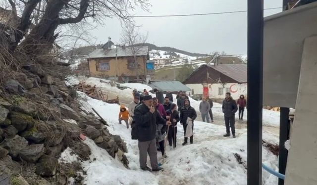 Yaşlılar anlattı, gençler oynadı: Asırlık saya oyunu yeniden sahnelendi