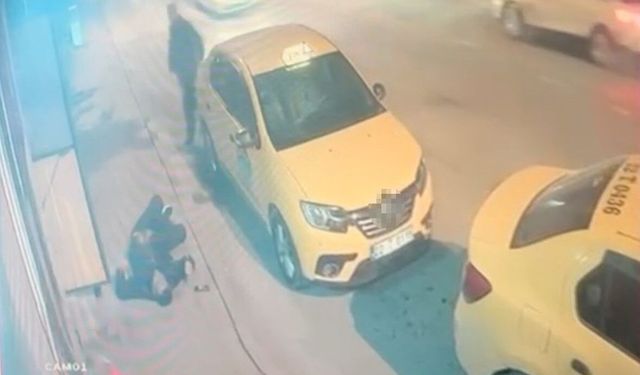 Yerde can çekişirken bakıp geçtiler, hayatını kaybetti