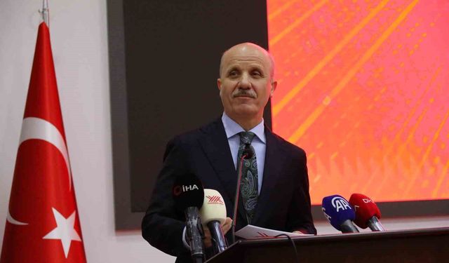 YÖK Başkanı Özvar: 'Müfredatların teknoloji dönüşümüne uyumunu hızlandıracak mekanizmaları kurmayı hedefliyoruz'