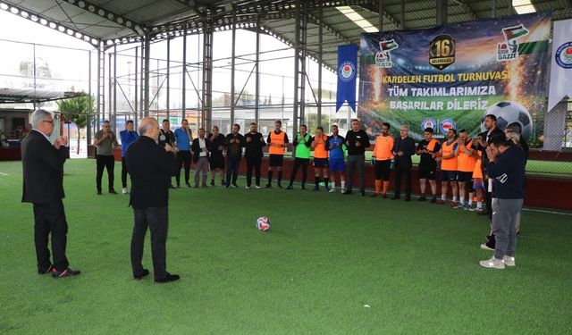 16. Kardelen Çiçeği Futbol Turnuvası 'Özgür Gazze' temasıyla başladı