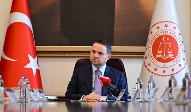 Adalet Bakanı Akın Gürlek Türk Hukuk Enstitüsü heyetini kabul etti