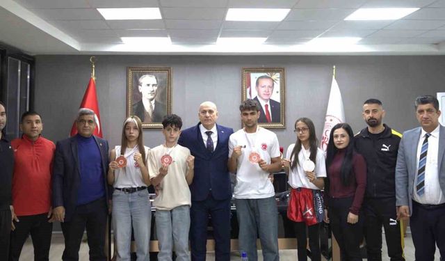 Adıyamanlı kick boksçulardan Türkiye Şampiyonasında büyük başarı