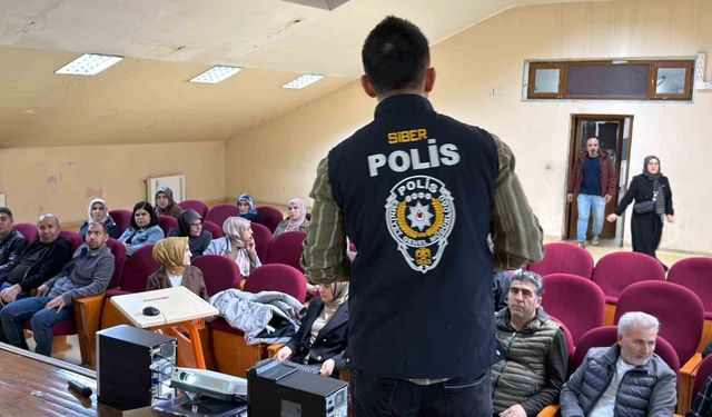 Ağrı'da öğrenci ve velilere SİBERAY semineri verildi