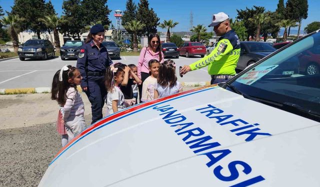 Aliağa'da, minik öğrenciler Jandarmayı yakından tanıdı