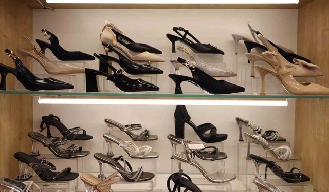 Ayakkabıcılarda kışlıklar raftan kalktı, yazlıklar geldi