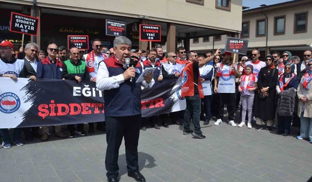 Balıkesir'de Eğitim-Bir-Sen'den Siverek saldırısına protesto