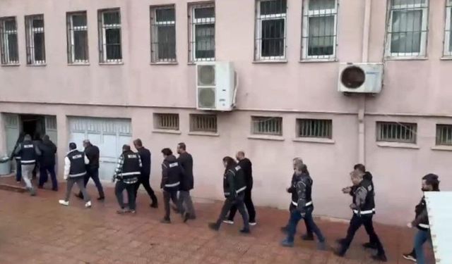 Bandırma merkezli rüşvet ve kişisel veri operasyonunda 7 tutuklama