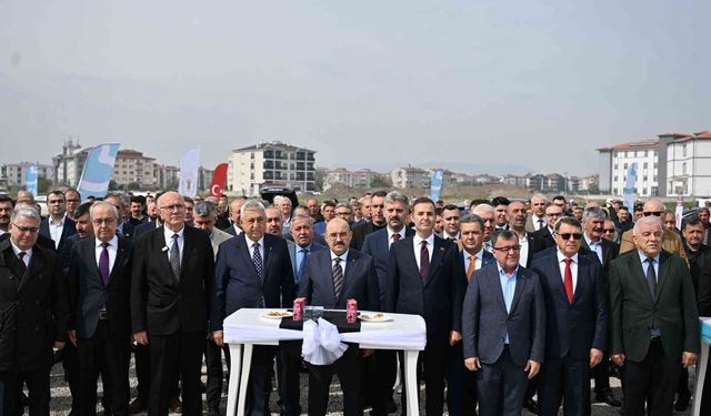 Başkan Akın: 'Esnaf kazanırsa Balıkesir kazanır'