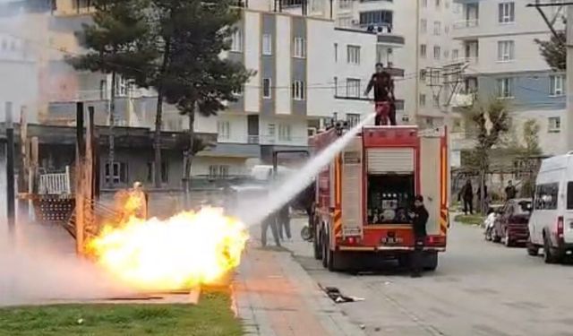 Batman'da çocuk parkında korkutan yangın