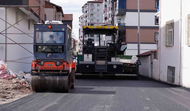 Battalgazi'de asfalt çalışmaları sürüyor