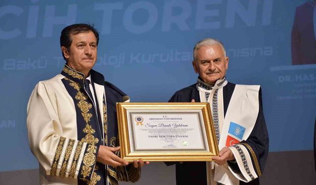Binali Yıldırım'a fahri doktora ünvanı verildi