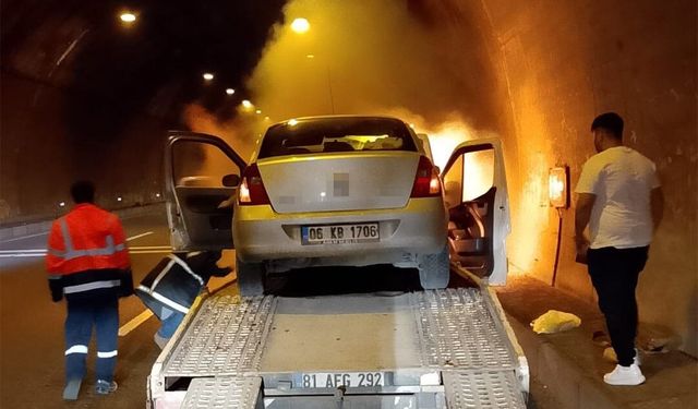 Bolu Dağı Tüneli'nde oto kurtarıcı alevlere teslim oldu