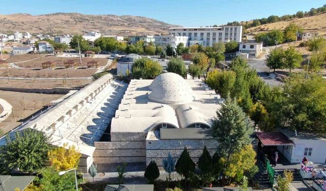 Çermik kaplıcaları ziyaretçilerini ağırlıyor