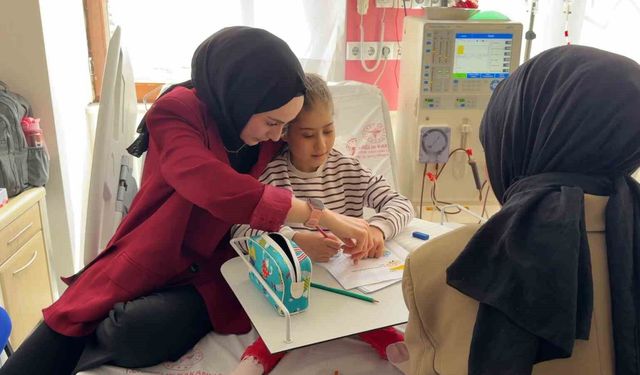 Diyaliz merkezinde 13 yaşındaki Melek için okuma yazma seferberliği