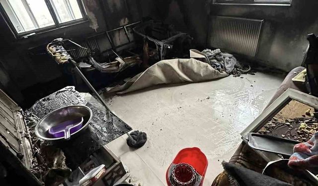 Elektrik konağından çıkan dairedeki yangın söndürüldü