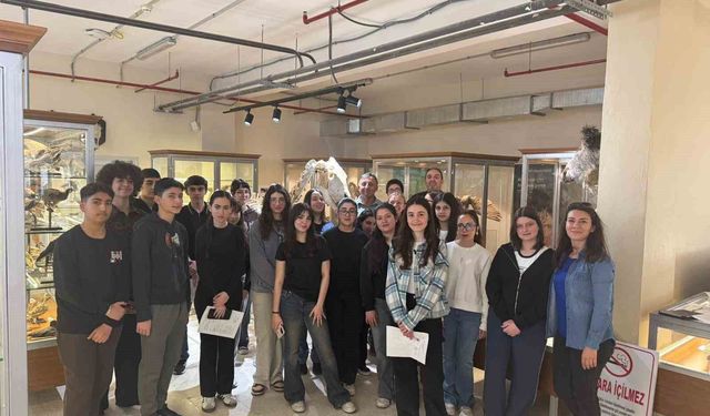 Eskişehir Bilim Olimpiyatları Akademisi'nden ESOGÜ Zooloji Müzesi'ne ziyaret