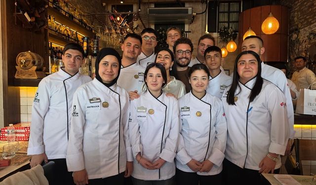 Genç aşçıların mutfak heyecanına ünlü şef Danilo Zanna ortak oldu