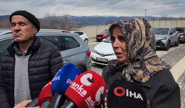 Gülistan Doku'nun ailesinden adliye önünde açıklama: '6 yıldır biz biliyoruz. Ne gündüzümüz gündüz, ne gecemiz gece'