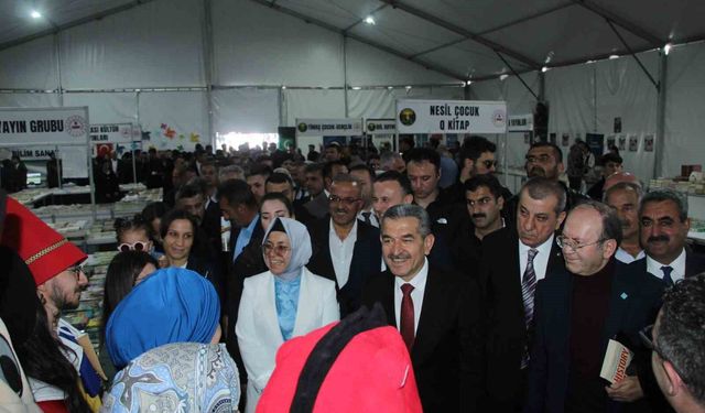 İdil Kitap Fuarı ve Kültür Şöleni başladı