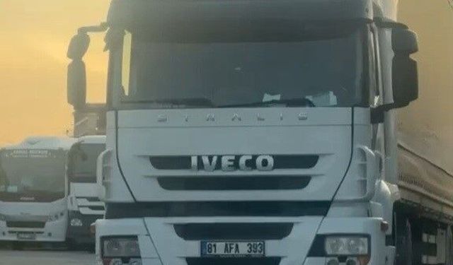 İkiz plakalı tır, vatandaşın dikkati sayesinde yakalandı