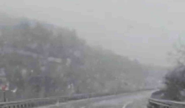 Karabük-Çerkeş kara yolunda kar yağışı başladı