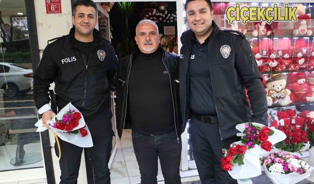 Kavga diye geldiler, çiçeklerle karşılandılar