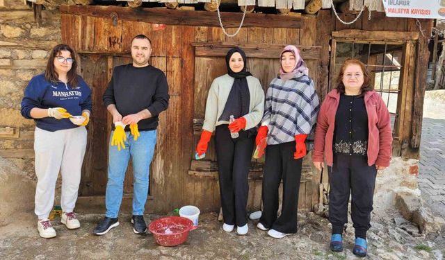 Kemaliye'de ahşap mimarinin korunması için akademik çalışma başlatıldı