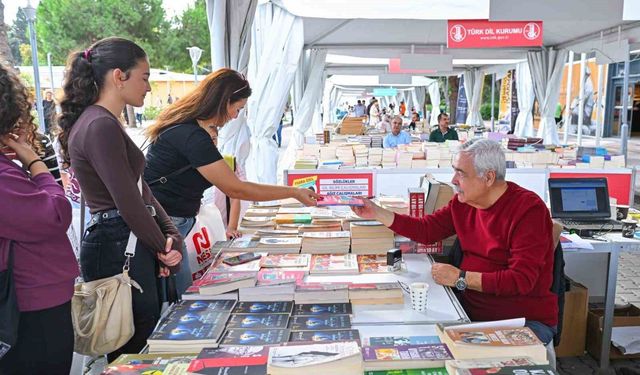 Kültürpark'ta büyük buluşma: İZKİTAP başlıyor