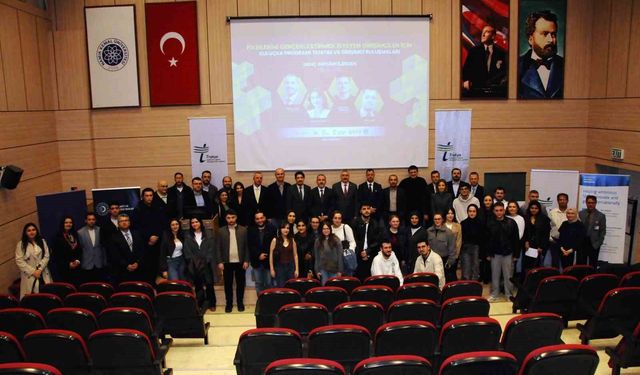 'Kuluçka Programı Tanıtımı ve Girişimci Buluşmaları' etkinliği