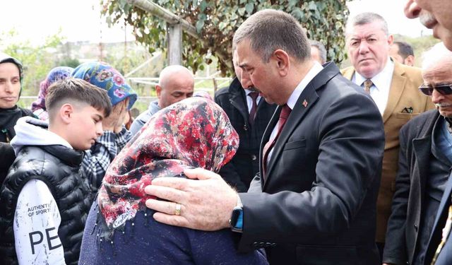 Osman Hacıbektaşoğlu'ndan Emircan'ın ailesine taziye ziyareti