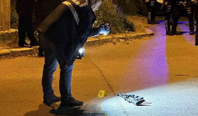 Polisle 3 sokak boyunca çatıştı, okul önünde vurularak etkisiz hale getirildi... Korku dolu anlar kamerada