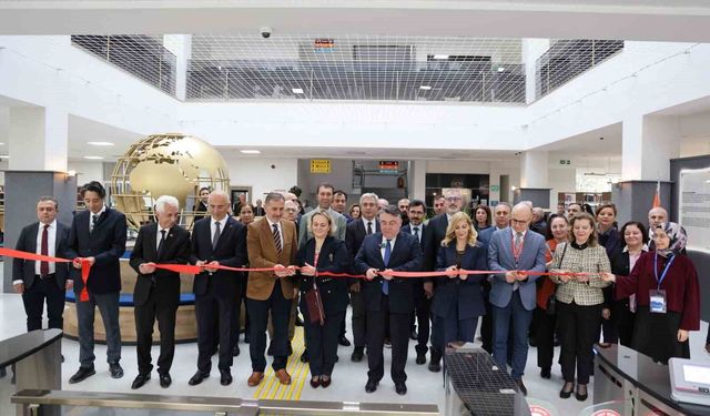 Prof. Dr. Durmuş Günay Kütüphanesi öğrenci ve akademisyenlerin hizmetine açıldı