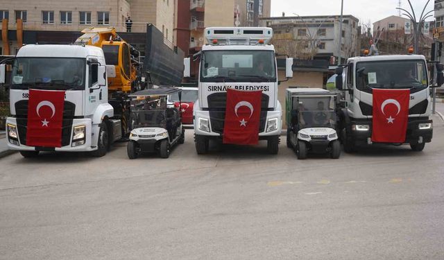 Şırnak Belediyesi araç filosunu büyütüyor: 6 yeni araç hizmete alındı