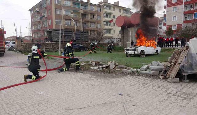 Sorgun itfaiyesi yangın tatbikatında tam not aldı