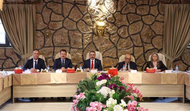 TBMM alt komisyonu İzmir'deki cezaevlerini inceledi