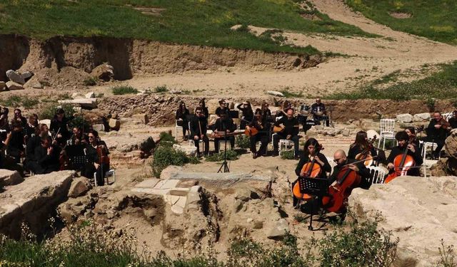 Tekirdağ'da Perinthos Tiyatrosu 2 bin yıl sonra yeniden sanatla buluştu