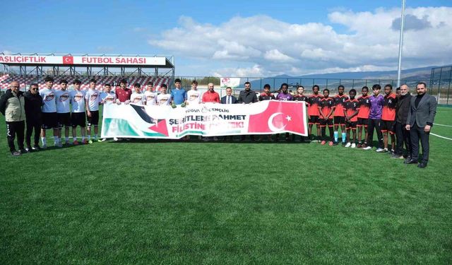 Tokat'ta gençler futbol turnuvasında buluştu