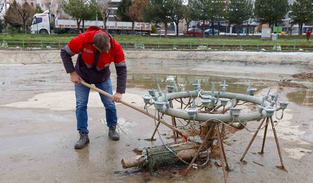 Uşak'ta parklar yaza hazırlanıyor