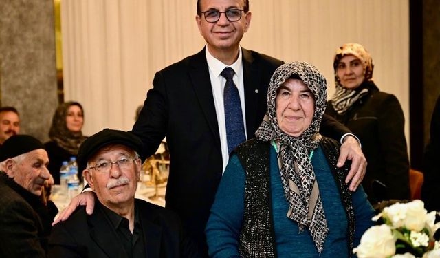 Yeşilyurt'ta 'Bir Yastıkta Yarım Asır' özel programında duygusal anlar yaşandı