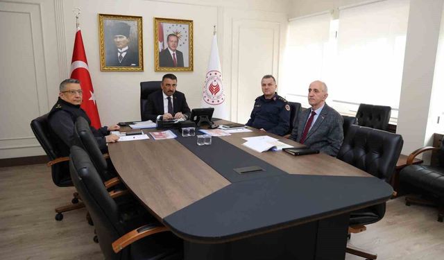 Zonguldak Valisi Bektaşoğlu güvenlik toplantısına katıldı