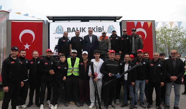 2. Geleneksel Balık Ekibi Gökkuşağı Alabalık Tutma Yarışması'na yoğun ilgi