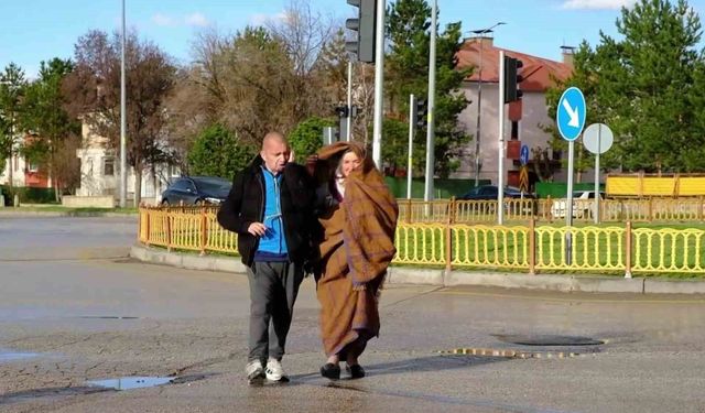 48 yıldır engelli evlada adanmış bir ömür ve vefakar Erzurumlu annenin hayalleri