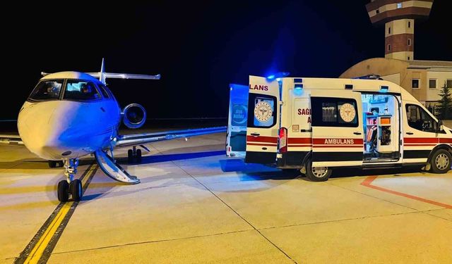Ağrı'da kalp yetmezliği tanısı bulunan çocuk, uçak ambulansla Ankara'ya sevk edildi