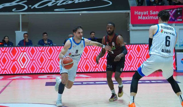 Aliağa Petkimspor, ligde kalma durumunu son haftaya bıraktı
